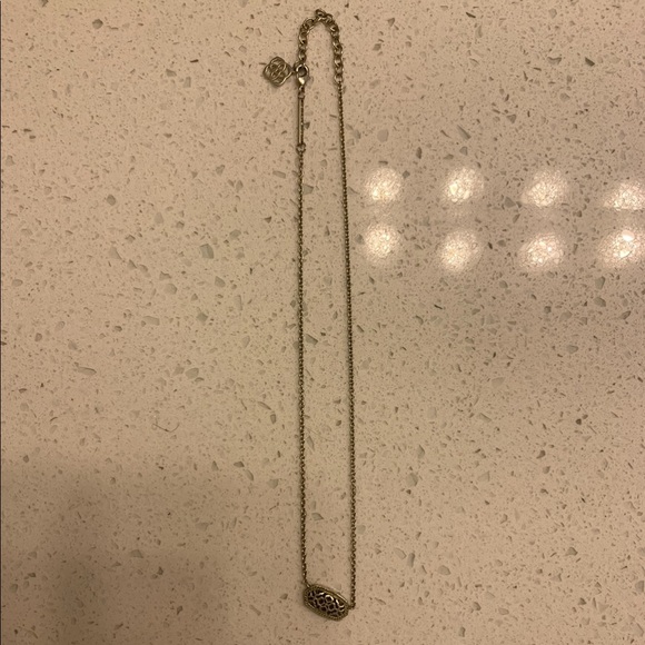 Kendra Scott Pendant Necklace - Picture 1 of 3